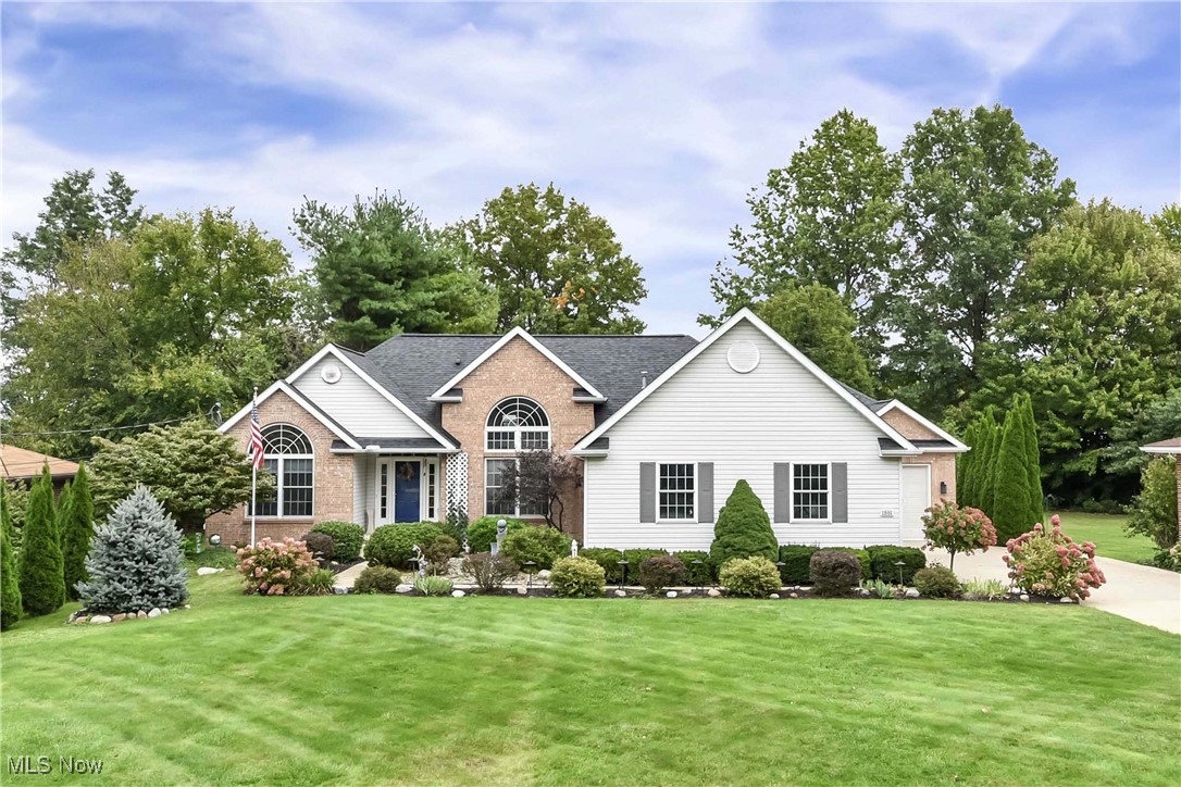 Center Rd, Avon, OH 44011