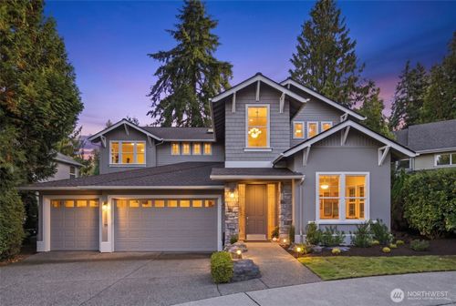 17025 Ne 113th Ct, Redmond, WA, 98052-2315 | Card Image