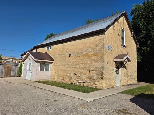 125 Fergus St S, Mount Forest, ON, N0G2L2 | Card Image