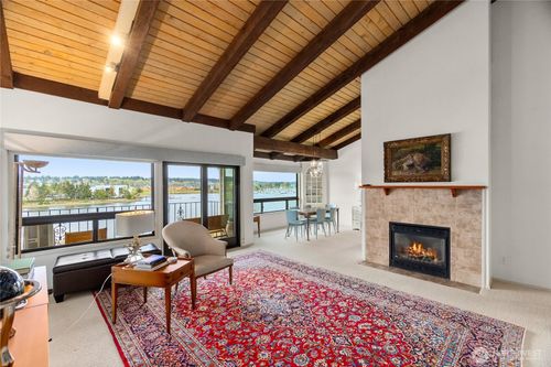 a403-900 E Bay Dr Ne, Olympia, WA, 98506-3969 | Card Image