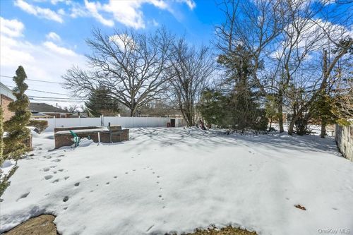 896 School Dr, North Baldwin, NY, 11510-1123 | Card Image