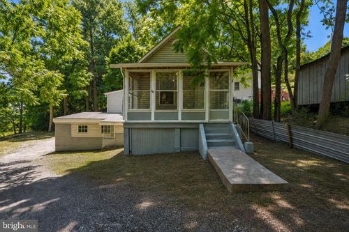 8 Jane St, COATESVILLE, PA, 19320-4201 | Card Image