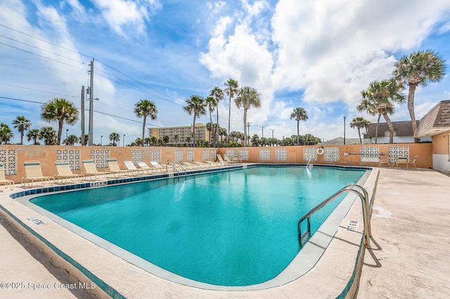 9-104 - 2700 N Highway A1a, Condo with 2 bedrooms, 2 bathrooms and null parking in Indialantic FL | Image 5