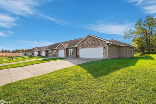 2411 Dole Dr, Eldora, IA, 50627-8296 | Card Image