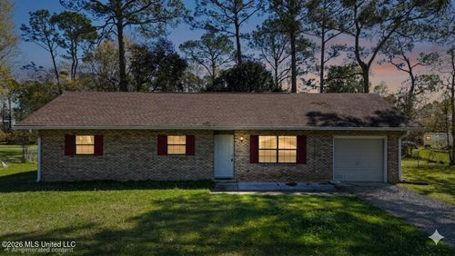 12448 N Oaklawn Ln, Biloxi, MS, 39532-7908 | Card Image