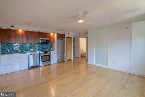 unit-206-152 W Laurel Street, PHILADELPHIA, PA, 19123 | Card Image