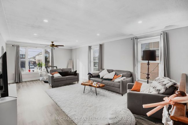 64 First Rd W, House other with 5 bedrooms, 2 bathrooms and 8 parking in Stoney Creek ON | Image 7