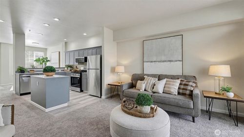 b-117-9217 122nd Ct Ne, Kirkland, WA, 98033-5883 | Card Image