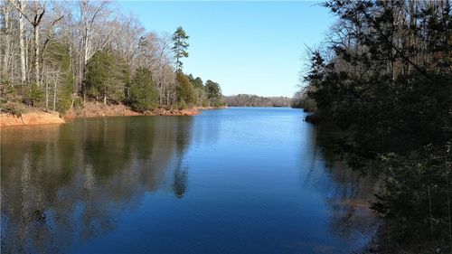 1071 Sword Dr, Elberton, GA, 30635-3880 | Card Image