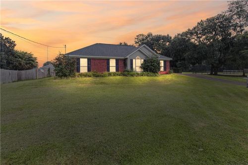 5101 Carol Acres Ln W, Mobile, AL, 36619-9143 | Card Image