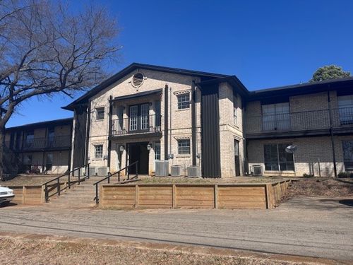 apt-104-2903 Clarksville St, Paris, TX, 75460-7902 | Card Image