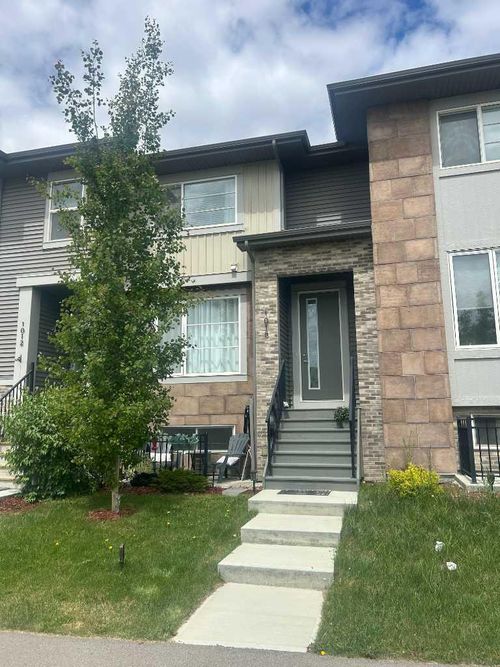 1016 Lanark Blvd Se, Airdrie, AB, T4A3L6 | Card Image