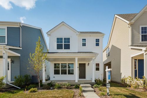 811 Station Blvd, Elburn, IL, 60119-3412 | Card Image