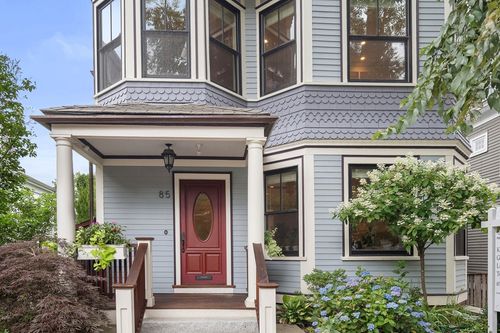 85 Upland Rd, Cambridge, MA, 02140 | Card Image