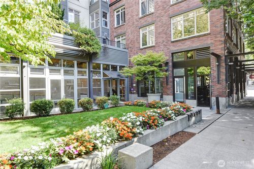 apt-306-1610 Belmont Ave, Seattle, WA, 98122-8302 | Card Image