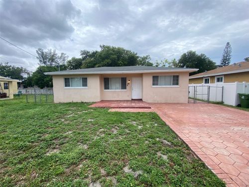 312 Sw 2nd Ter, Hallandale Beach, FL, 33009-6308 | Card Image
