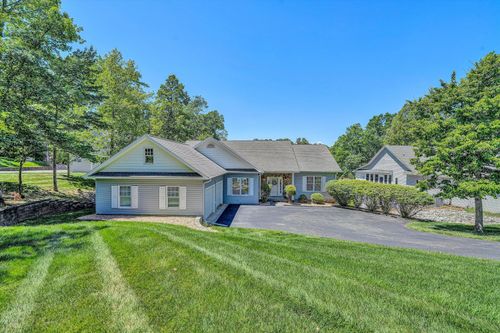 387 Channelview Dr, Moneta, VA, 24121-5011 | Card Image