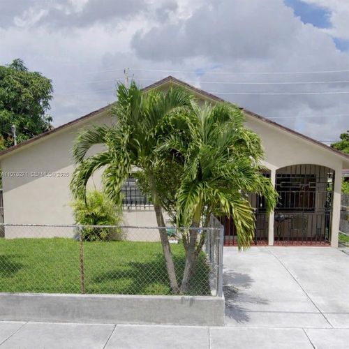 252-252 Nw 48th Pl, Miami, FL, 33126-5126 | Card Image