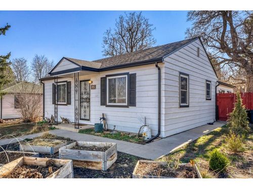 785 S Navajo St, Denver, CO, 80223-2747 | Card Image