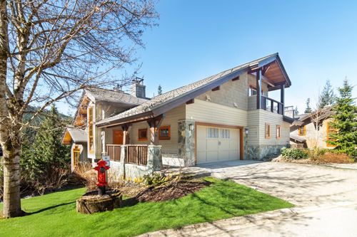 8-2500 Taluswood Pl, Whistler, BC, V8E0R2 | Card Image