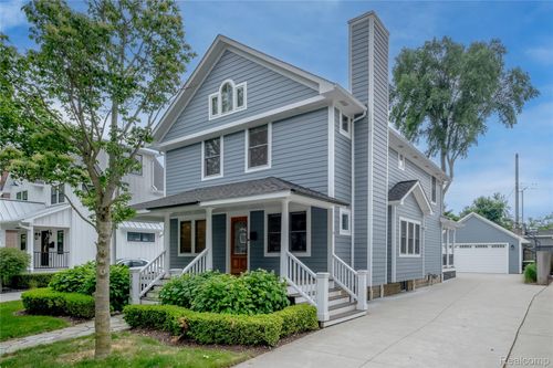 326 Highland Ave, Rochester, MI, 48307-1513 | Card Image