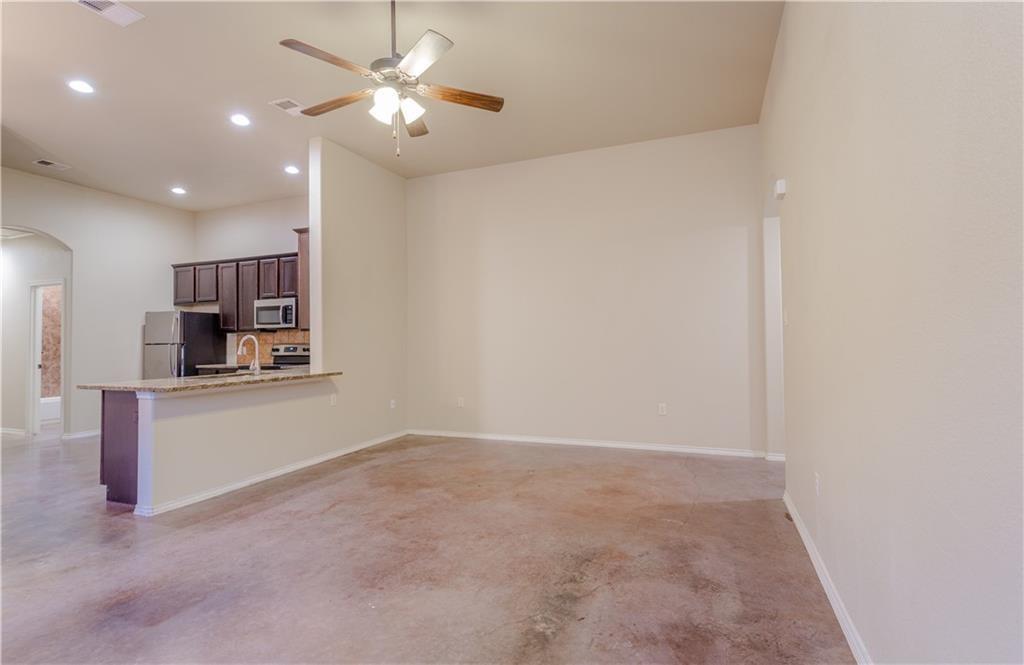 Residential Lease in Buda 2