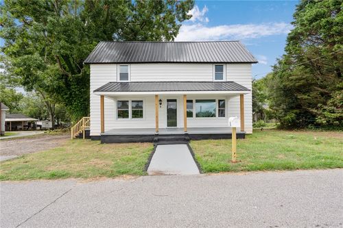 9 Lyman St, Pelzer, SC, 29669-1776 | Card Image