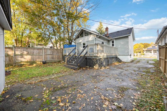 285 Olive Ave, House other with 3 bedrooms, 2 bathrooms and 3 parking in Oshawa ON | Image 39