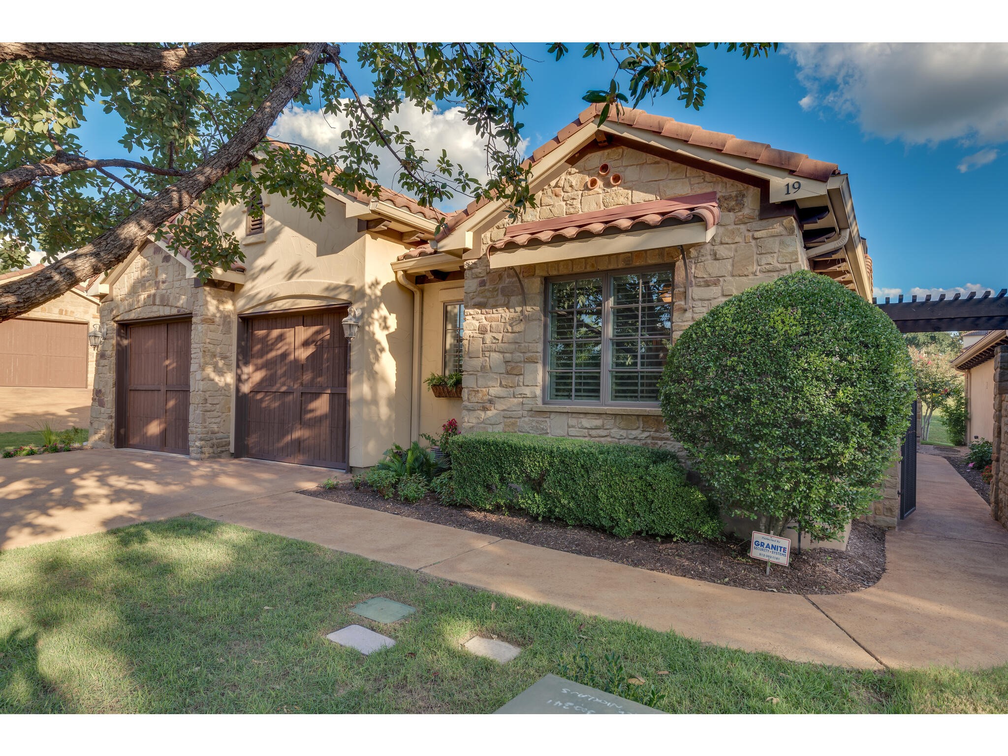 Borello Dr, Austin, TX 78738