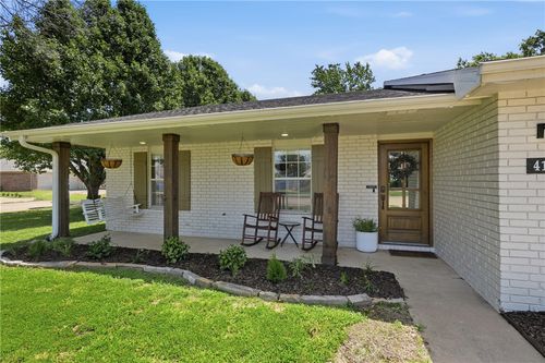 411 N 39th St, Rogers, AR, 72756-1886 | Card Image