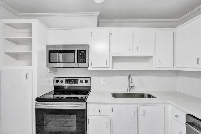APT-202 - 6200 S Falls Circle Dr, Condo with 2 bedrooms, 2 bathrooms and null parking in Lauderhill FL | Image 6