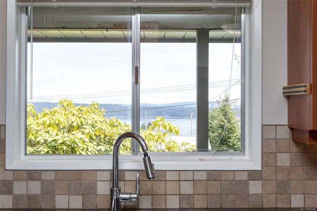 416 Parkhill Terr, House other with 5 bedrooms, 3 bathrooms and 8 parking in Ladysmith BC | Image 24