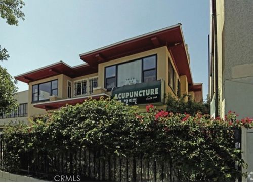 811 S Vermont Ave, Los Angeles, CA, 90005-1522 | Card Image