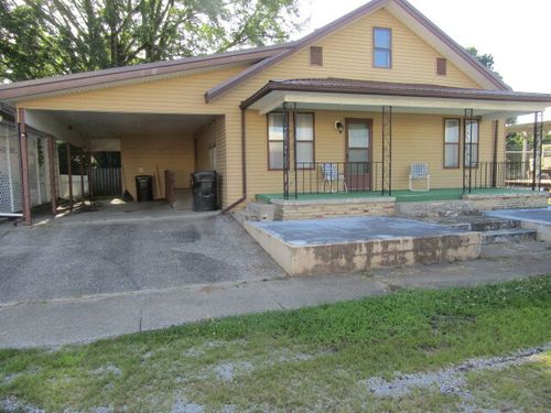 111 N Columbus Ave, Golconda, IL, 62938-1069 | Card Image