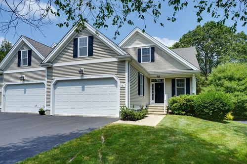 39-39 Balancing Rock Dr, Holliston, MA, 01746-3415 | Card Image