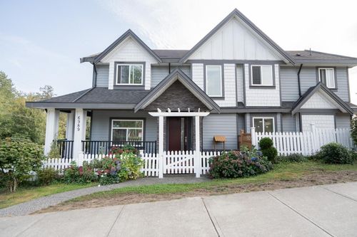 6989 206 St, Langley, BC, V2Y0W4 | Card Image