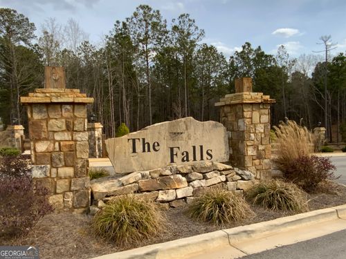 145 Falls Ln Ne, Milledgeville, GA, 31061-1108 | Card Image