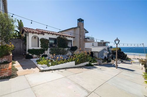 124 17th St, Manhattan Beach, CA, 90266-4633 | Card Image