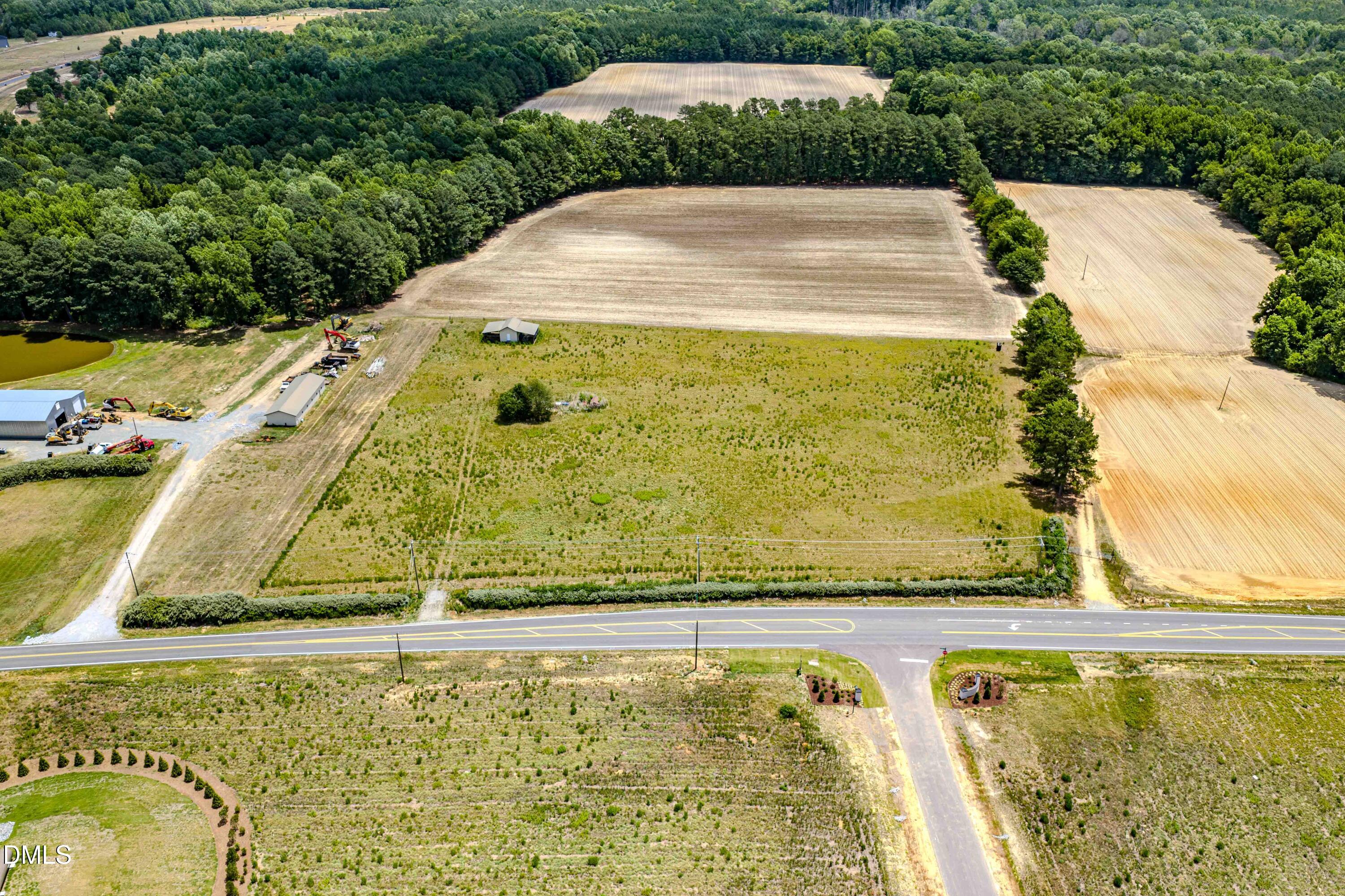 Land in Willow Springs