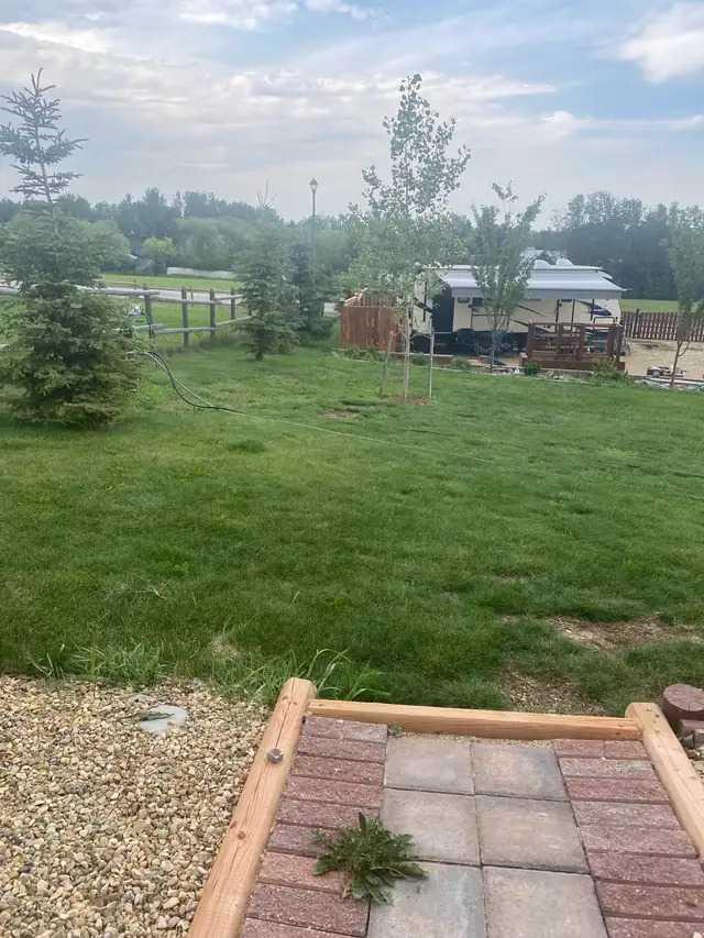 36 Aspen Lane, For Sale in Parkland Beach Zoocasa