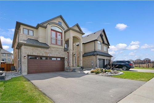 18 Dougherty Crt, Ancaster, ON, L9K0H7 | Card Image