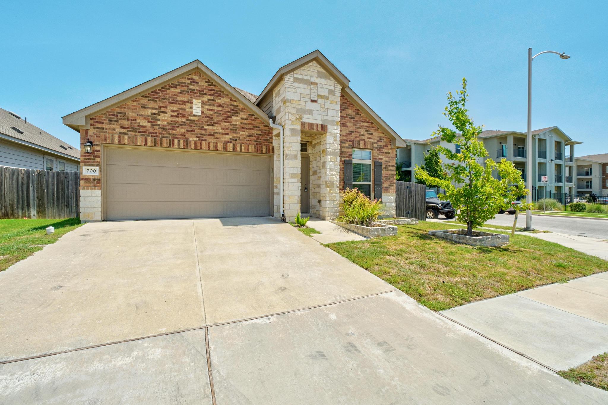 Residential Lease in Pflugerville 2