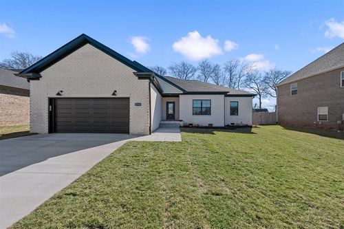 8740 Merrill Cir, Bowling Green, KY, 42104-7763 | Card Image