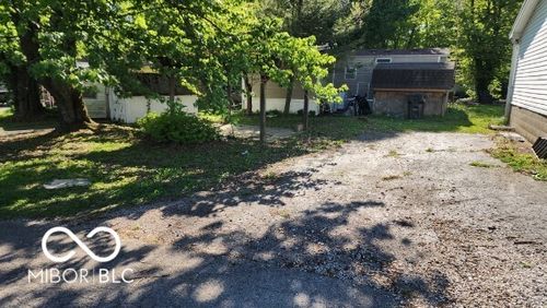 5170 Van Bibber Lake Est, Greencastle, IN, 46135-8909 | Card Image