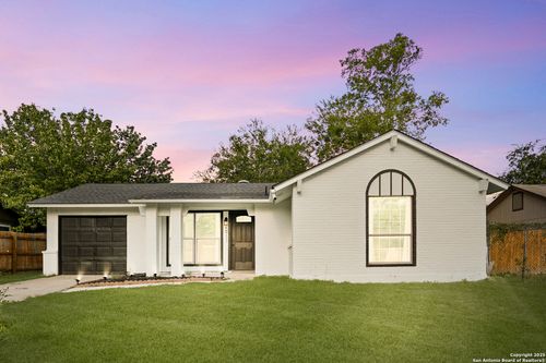 5911 Thornwood, San Antonio, TX, 78218-4724 | Card Image