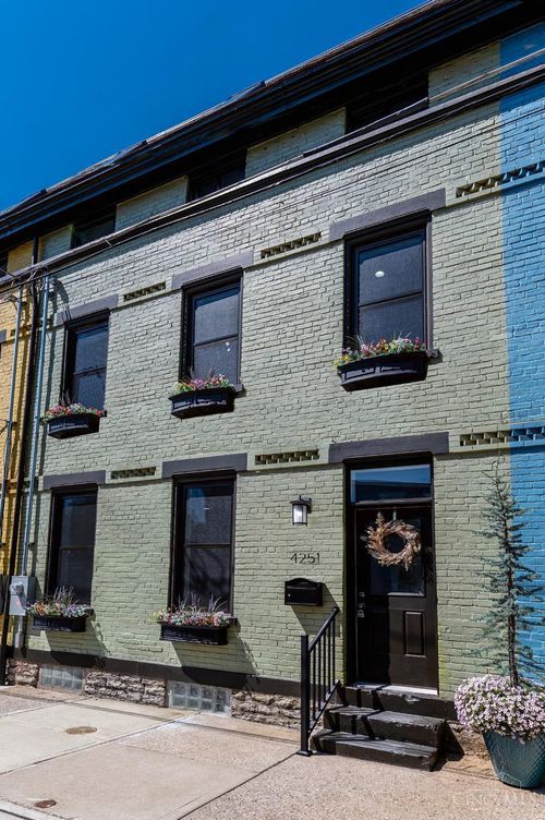 4251 Chambers St, Cincinnati, OH, 45223-1849 | Card Image