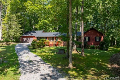 124 Driftwood Ct, Macon, NC, 27551-9216 | Card Image