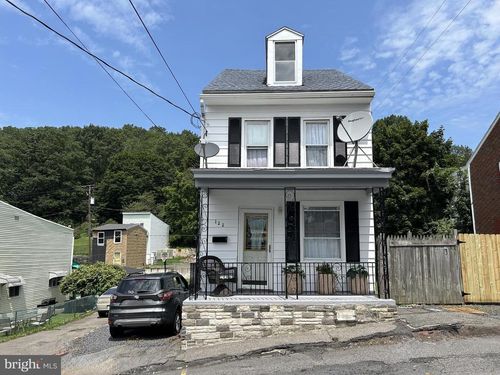 125 W Washington St, SHENANDOAH, PA, 17976-1665 | Card Image