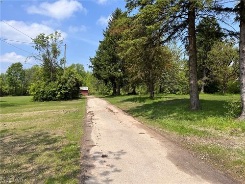 8986 Fairmount Rd, Novelty, OH, 44072-9764 | Card Image