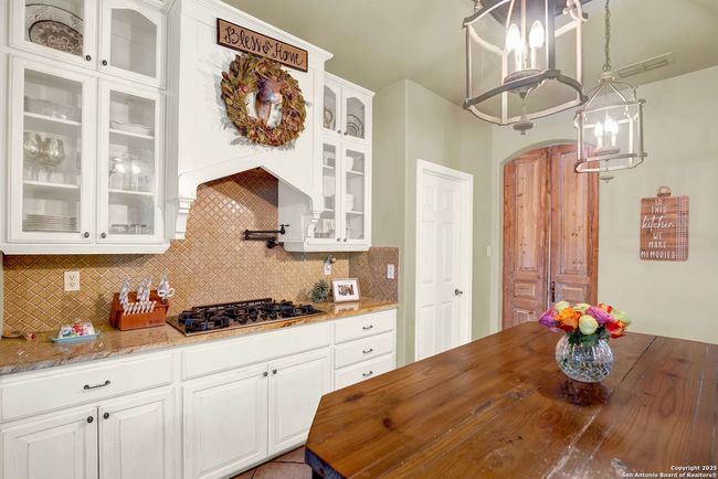 1409 Woodland Ct, House other with 4 bedrooms, 4 bathrooms and null parking in Hondo TX | Image 17